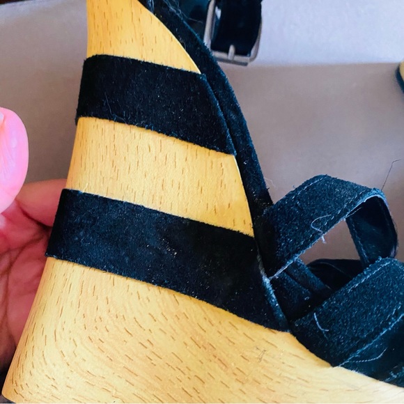 BEBE Y2K Barbiecore Wooden & Leather High Platform Wedge Sandals - Picture 6 of 6